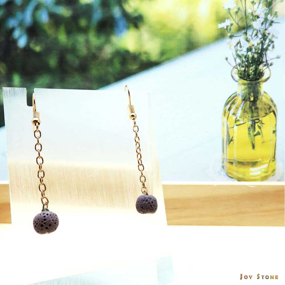 Dangle Diffuser Earrings with Purple Aroma Rock Lava Beads 4枚目の画像