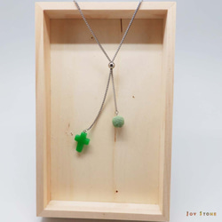 綠玉寶石十字架香氛石項鍊 天然水晶 鈦鋼中長鍊 Y字鍊 禮物包裝 第4張的照片