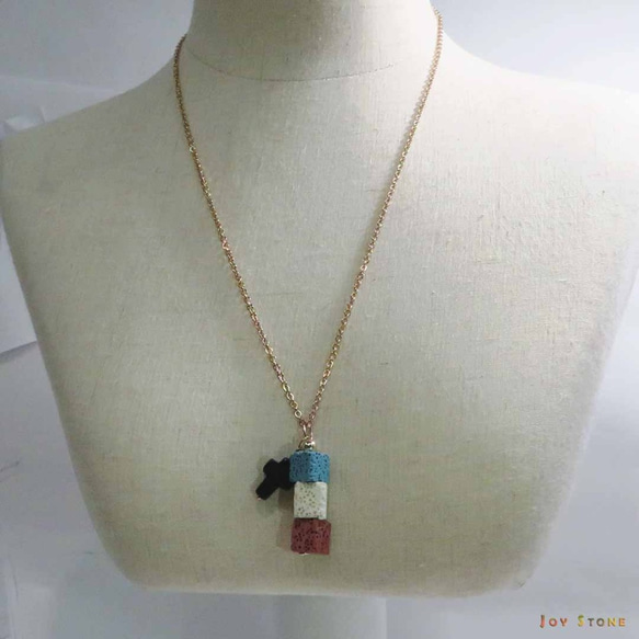 Blue Sand Stone Cross Diffuser 3 Cubes Lava Beaded Necklace 3枚目の画像