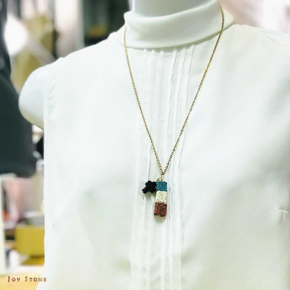 Blue Sand Stone Cross Diffuser 3 Cubes Lava Beaded Necklace 4枚目の画像