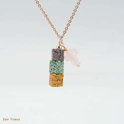 Rose Quartz Cross Diffuser 3 Cubes Lava Beaded Necklace 2枚目の画像