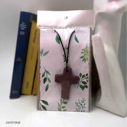 紫色火山石大十字架項鍊-皮繩 生日 受洗 情人節禮物 禮物包裝 第2張的照片