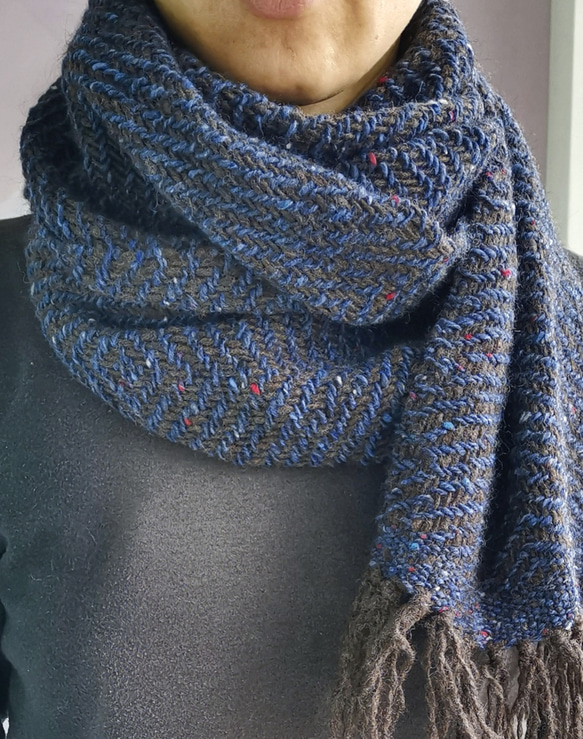 手織りのドネガルツイードスカーフ 2枚目の画像