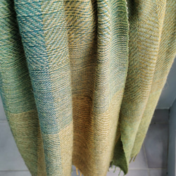 Handwoven Alpaca and Merino Wool Shawl 7枚目の画像