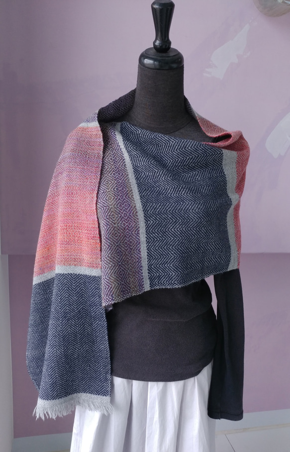 Handwoven Wool/Alpaca Wrap 第2張的照片