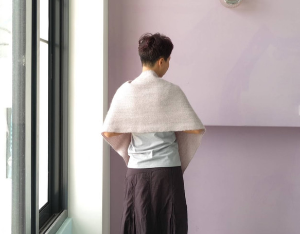 Handwoven Mohair/Wool Chervon Wrap 第7張的照片