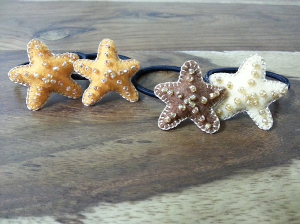 Felt Ponytail Holder - Starfish 第5張的照片