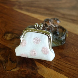 【Spring Colors】Hand Embroidered Tiny Purse - Pink Polka Dots 3枚目の画像