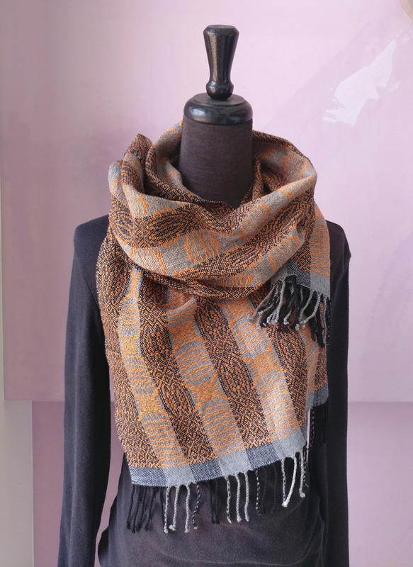 Handwoven Shawl - Silky Cashmere 第9張的照片