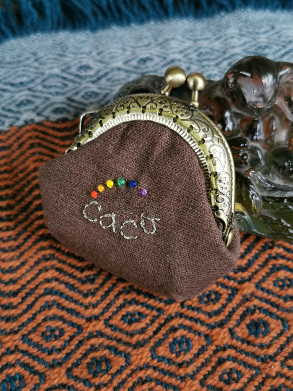 CaCa Crafts |【讓愛閃耀】手工刺繡 超迷你口金包 第4張的照片