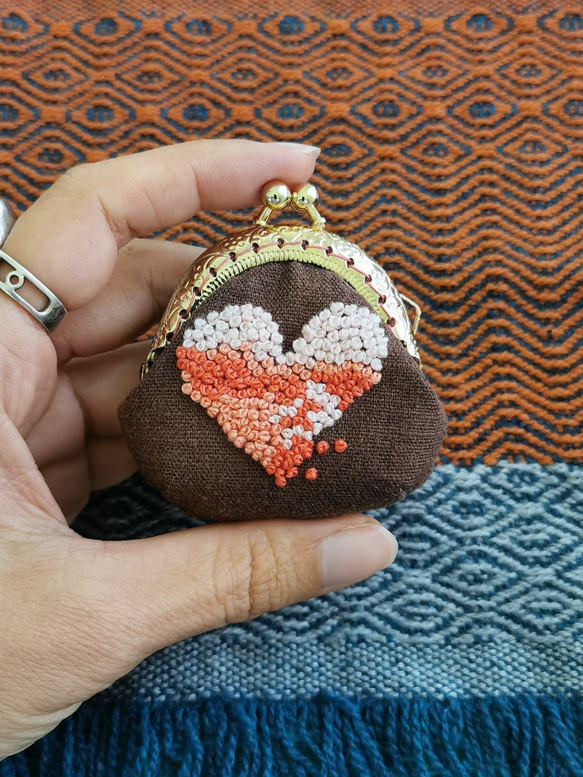 CaCa Crafts |【Let Love Shines】Handembroidery Tiny Purse 7枚目の画像