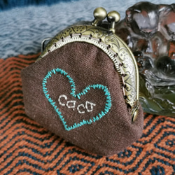 CaCa Crafts |【讓愛閃耀】手工刺繡 超迷你口金包 第4張的照片