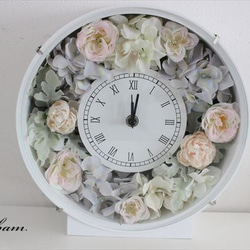 【受注制作】結婚祝い　御祝い　ギフトに　花時計　淡い優しい色合い　フラワー時計 1枚目の画像