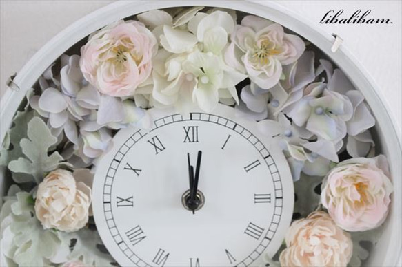 【受注制作】結婚祝い　御祝い　ギフトに　花時計　淡い優しい色合い　フラワー時計 2枚目の画像