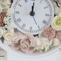 新築祝いに　花時計   オフホワイト～薄ベージュ系薔薇　　フラワー時計 3枚目の画像