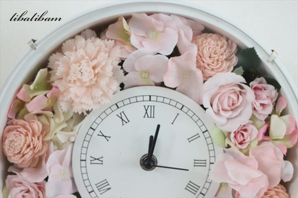 結婚式に　花時計 　薄ピンク系薔薇とガーベラ＆カーネーション　フラワー時計 2枚目の画像
