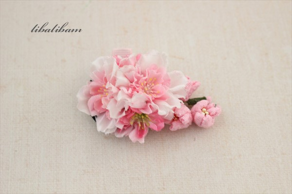 ひなまつり　桜とちりめん桜の髪飾り　ベビークリップ 2枚目の画像