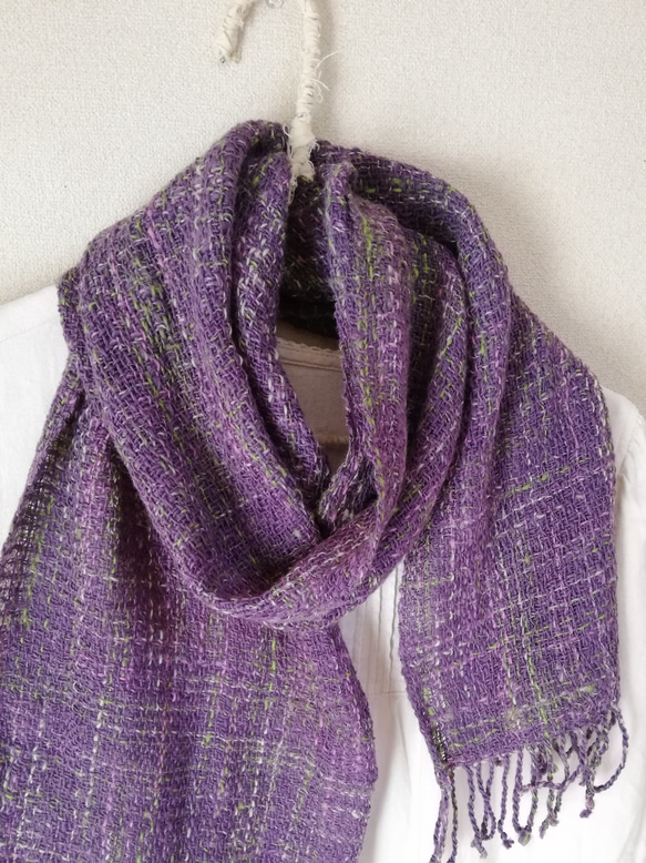 手紡ぎ手織り紫マフラー 5枚目の画像