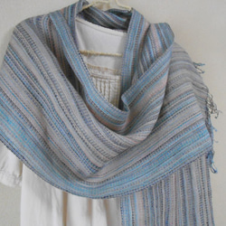 麻糸と手紡ぎシルクのキラキラ手織りストール　 1枚目の画像