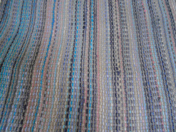 麻糸と手紡ぎシルクのキラキラ手織りストール　 4枚目の画像