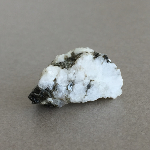 楽天市場】フェナカイト 原石 29.60ct 1点もの ロシア産
