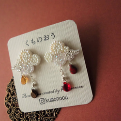 『受注制作　1/21まで限定受付』あまぐものピアス・くもシリーズ・ビーズ刺繍 /ピアス 4枚目の画像