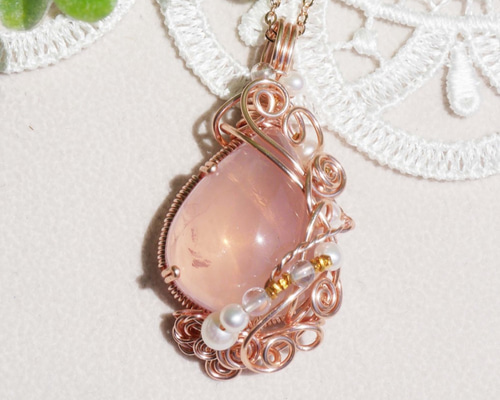 スターディープローズクォーツ＊花 開く時 ペンダントトップ