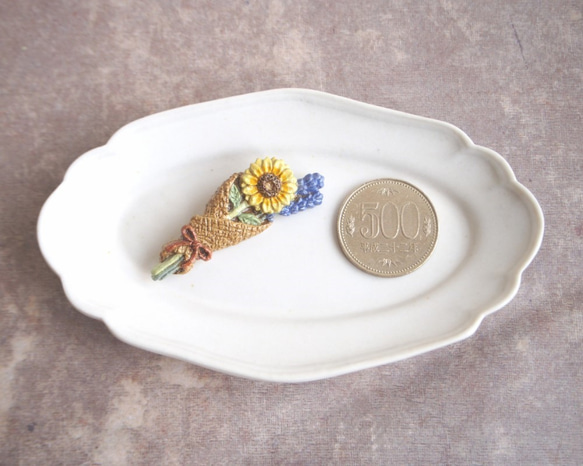 ヒマワリとラベンダーのナチュラルブーケブローチ 2枚目の画像