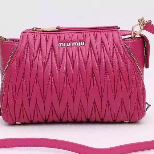 miumiu ショルダーバッグ くすみピンク（MIUMIUミュウミュウ
