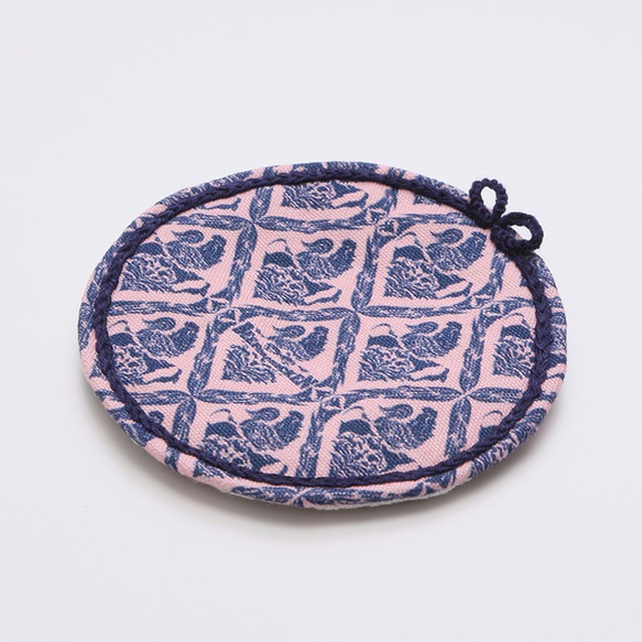 手刺繍のコースター　pink x navy ダマスク 6枚目の画像