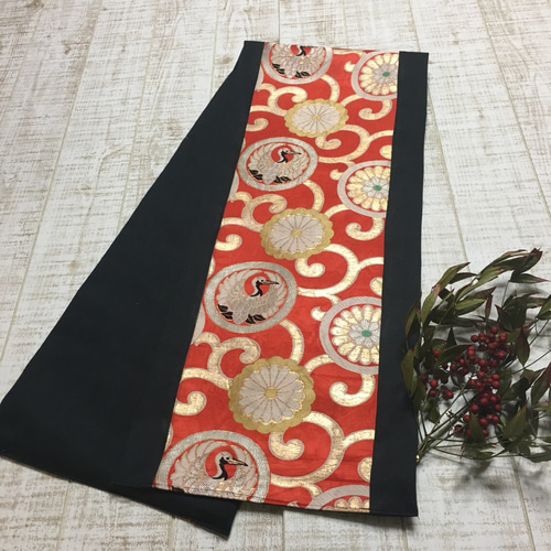 K*着物リメイク*正絹帯鶴&菊柄帯地でテーブルセンター K*着物リメイク*正絹帯鶴&菊柄帯地でテーブルセンター