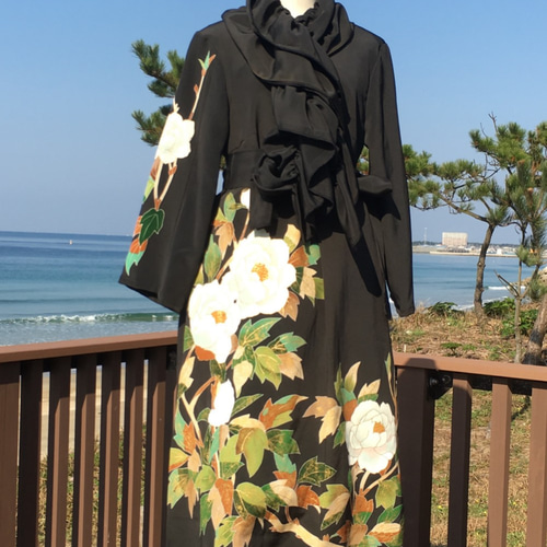 着物リメイク*豪華花正絹黒留袖で裏地付きワンピM~L& 着物リメイク*豪華花正絹黒留袖で裏地付きワンピM~L&