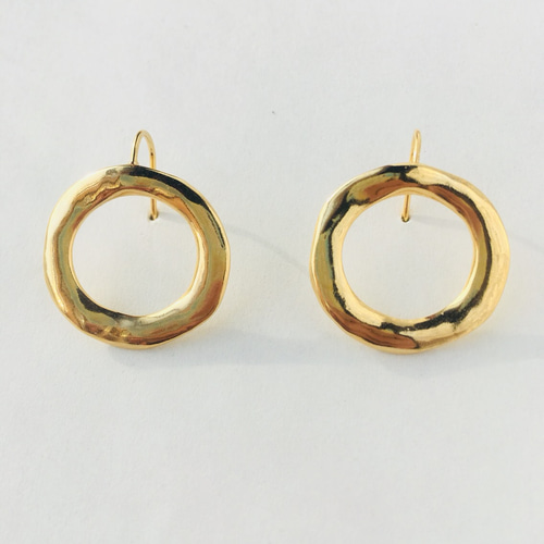 大振り 大ぶり ヴィンテージ 風 ハンドメイド ピアス ゴールド メタル  