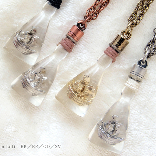 Jasmine】アンティークなボトルシップのマリンネックレス ネックレス