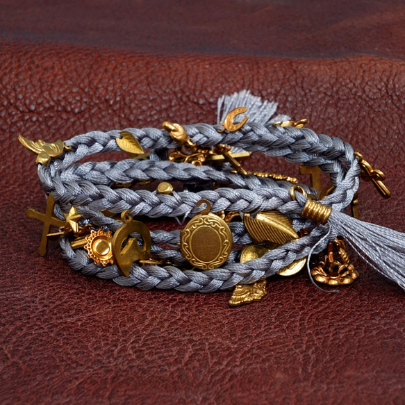 【Jasmine】Antique Charm bracelet シルクのような光沢が上品なチャームブレスレット 1枚目の画像