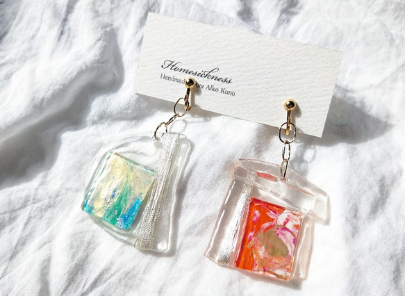 Asymmetric clear large paint earrings 2枚目の画像