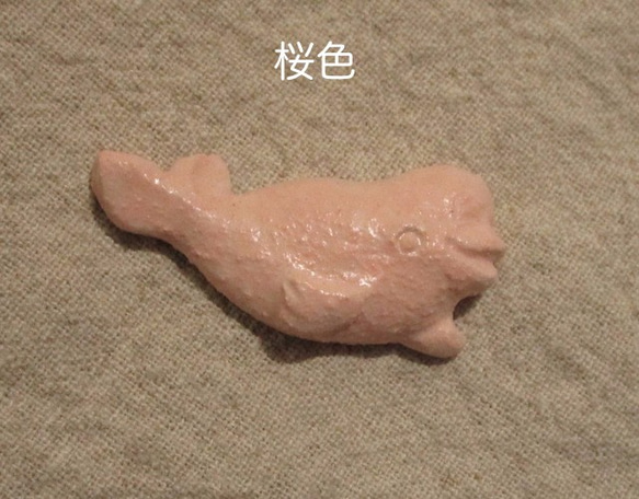 【陶土】イルカのブローチ 3枚目の画像