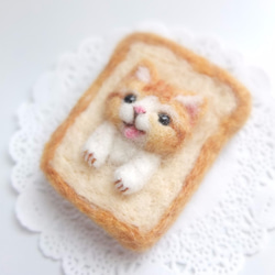 食パンにゃんこ☆羊毛フェルト 3枚目の画像