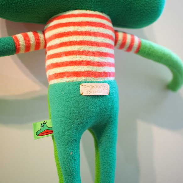 E*group  大阿蛙 綠色拼布 手工娃娃 第6張的照片