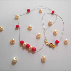 【送料無料】再販 淡水真珠とサンゴのネックレス 3枚目の画像