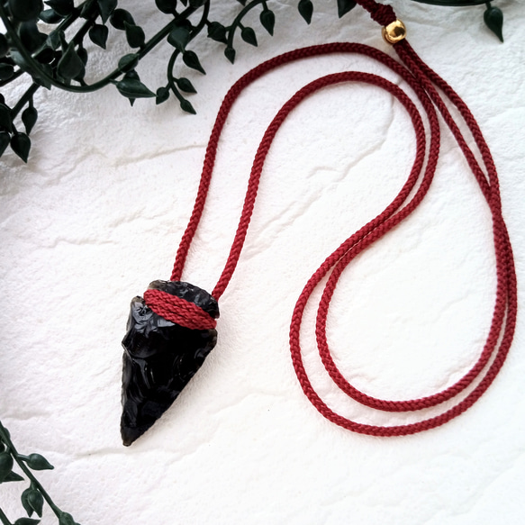 黒曜石の矢じり(大)の小刀風ネックレス ネックレス・ペンダント