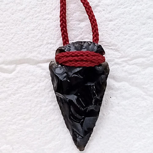 黒曜石の矢じり(大)の小刀風ネックレス ネックレス・ペンダント