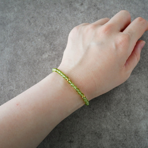 ★(dima おまとめ歓迎！)クリアペリドット 7.5ミリ珠 ブレスレット 再販多数】『真夏』のペリドットブレスレット ブレスレット cuku