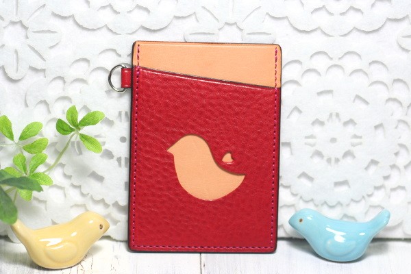 パスケース（鳥・赤と生成り色）文鳥・ことり