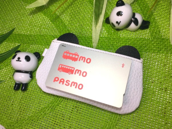 キーケース（パンダちゃん）本革・牛革製・キーポーチ・ミニ財布・Panda・笹の葉 4枚目の画像