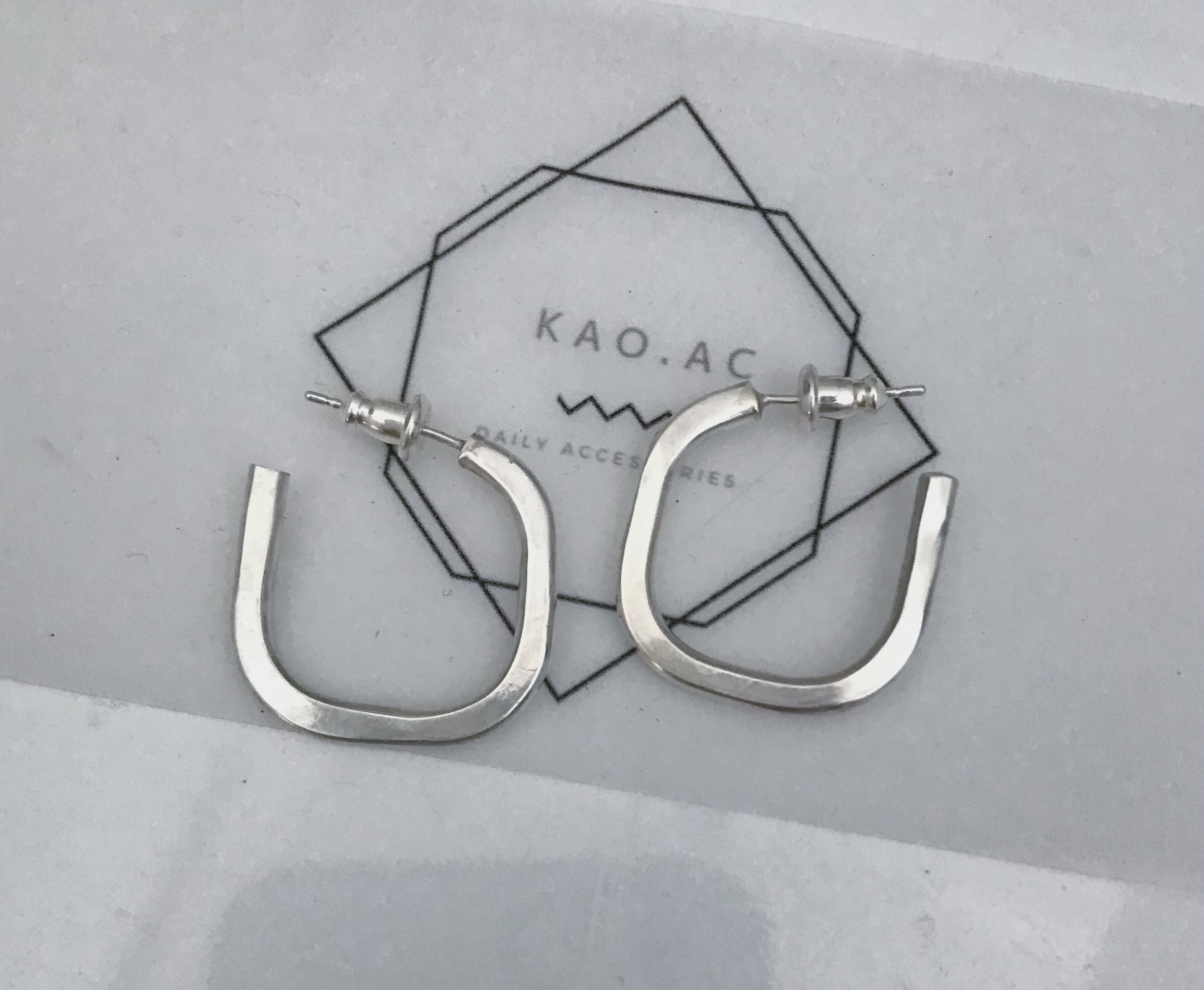 silver 950 flat square pierce シルバー　スクエア　ピアス　イヤリング、18kポスト変更可能