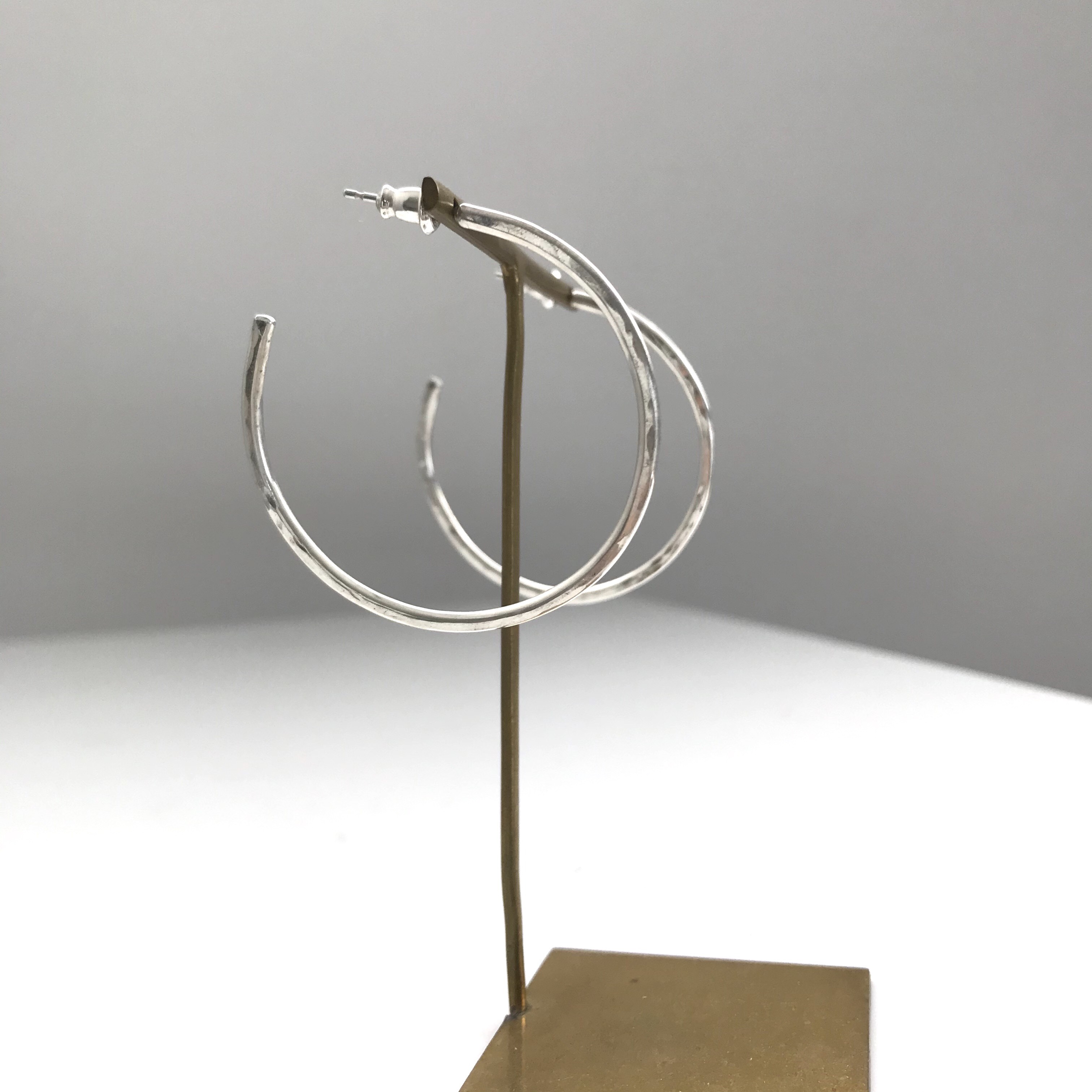 【sv950 】bighooppierce フープシルバーピアス　大振りでも軽量　軽いピアス　アレルギー対応　大ぶり