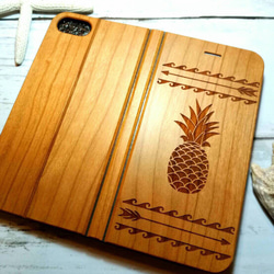 手帳型　iPhone7/8対応 ハワイ直輸入 天然木ケース　パイナップル 1枚目の画像