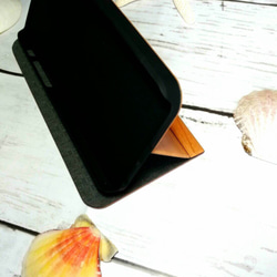 手帳型　iPhone7/8対応 ハワイ直輸入 天然木ケース　パイナップル 4枚目の画像