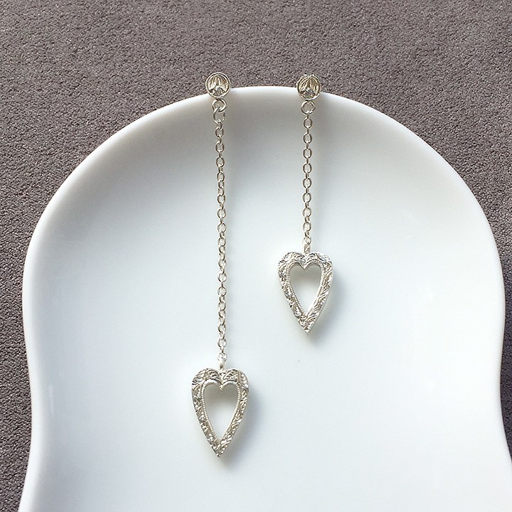 ハートアシンメトリーピアス【受注生産】
